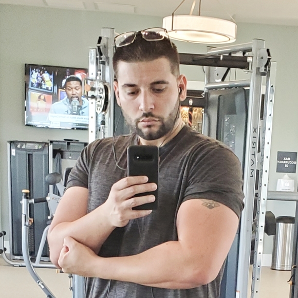 Meet your Posher, Rigel - Picture 3 of 8